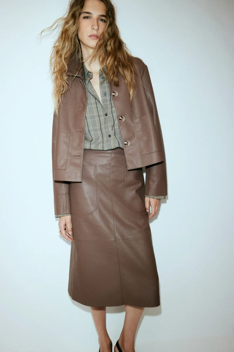 اتش اند ام تنورة ميدي مبطنة